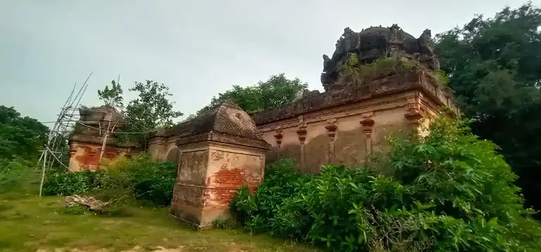 Arulmigu Abath Sagayeswarar Temple, Kongarayanaloor - 609503 Arulmigu Abath Sagayeswarar Temple, Kongarayanaloor - 609503, Nagapattinam - Ancient Temple Architecture and History Image 3