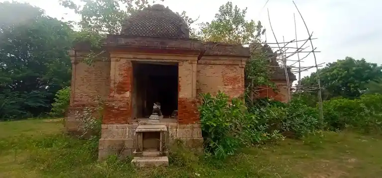 Arulmigu Abath Sagayeswarar Temple, Kongarayanaloor - 609503 Arulmigu Abath Sagayeswarar Temple, Kongarayanaloor - 609503, Nagapattinam - Ancient Temple Architecture and History Image 8