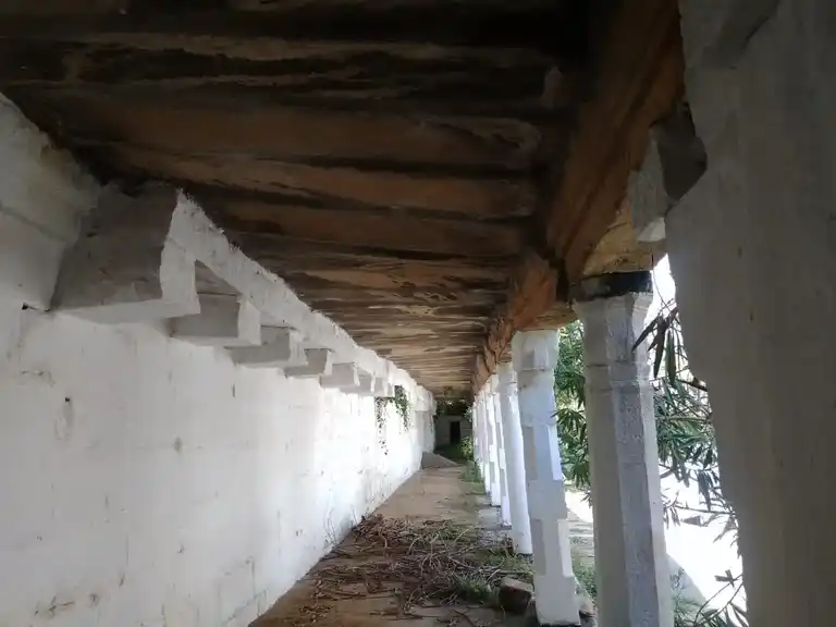 Arulmigu Abathsagayeswarar Vagayara Temple, Kovilpathu - 613602 அருள்மிகு ஆபத்சகாயேஸ்வரர் திருக்கோயில், Kovilpathu, Kovilpathu - 613602, Thanjavur - Ancient Temple Architecture and History Image 8