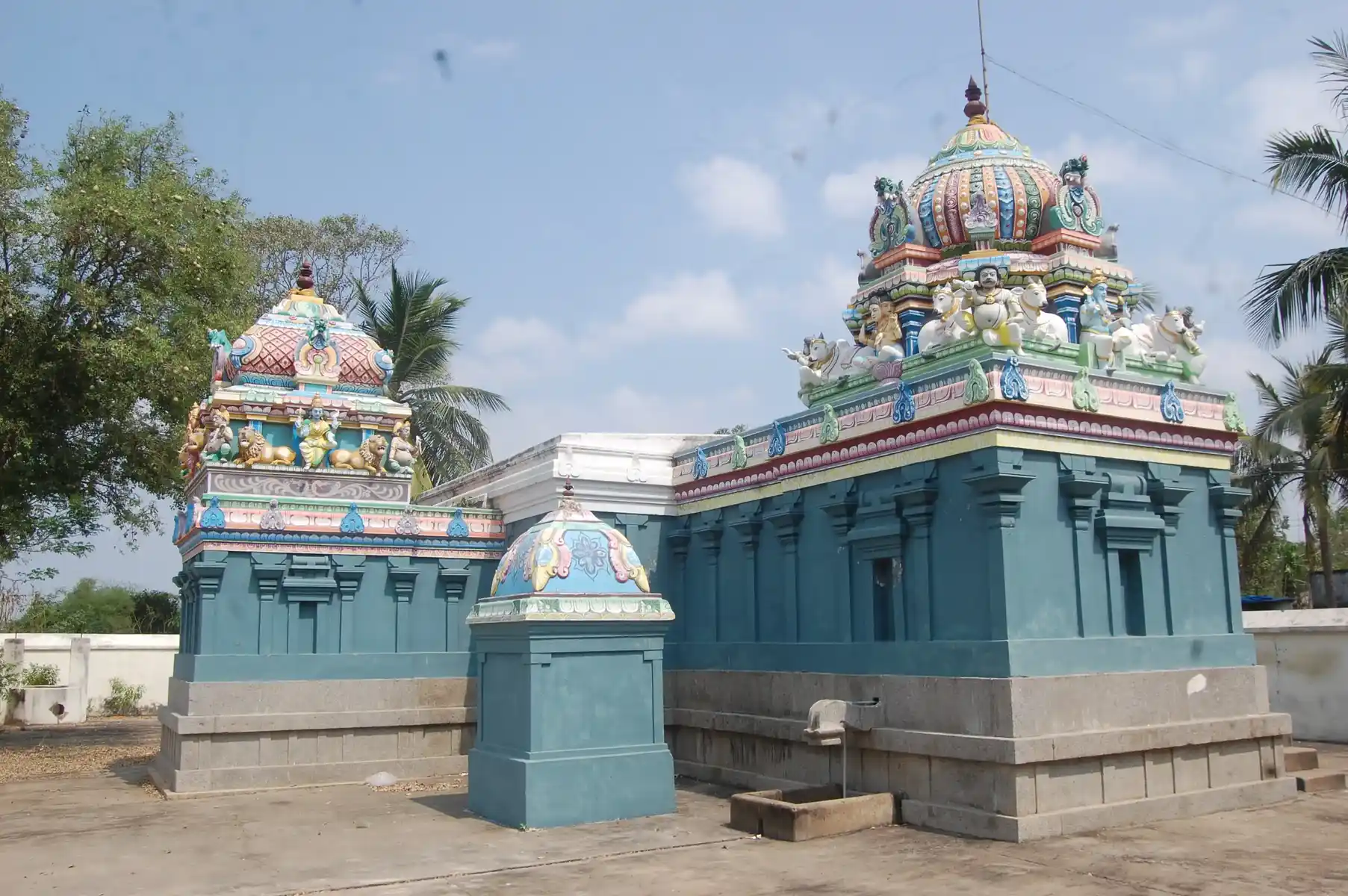 Arulmigu Abathsahayaeswarar Temple, Athamangalam - 610207 அருள்மிகு ஆபத்சகாயர் சுவாமி திருக்கோயில், ஆதமங்கலம் - 610207, Nagapattinam - Ancient Temple Architecture and History Image 2