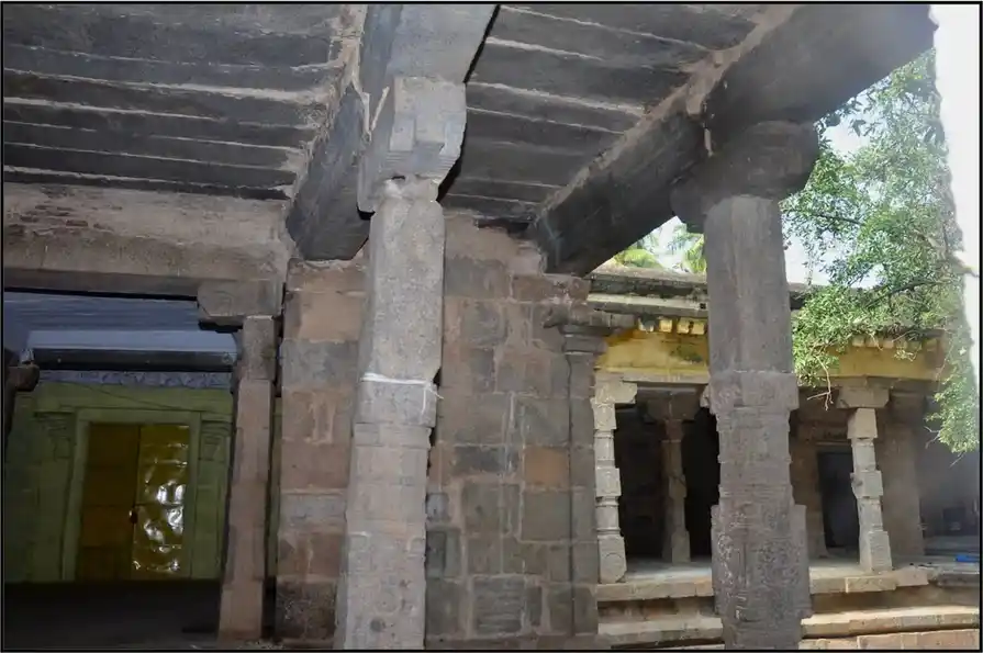 Arulmigu Abathsakaeswara Temple, Thirupazhanam - 613204 அருள்மிகு ஆபத்சகாயேஸ்வர சுவாமி திருக்கோயில், Thirupazhanam - 613204, Thanjavur - Ancient Temple Architecture and History Image 6