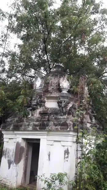 Arulmigu Abathu Kathavinayagar Temple, Melbhuvanagiri - 608601 அருள்மிகு ஆபத்துகாத்தவிநாயகர் கோயில், Melbhuvanagiri - 608601, Cuddalore - Ancient Temple Architecture and History Image 3