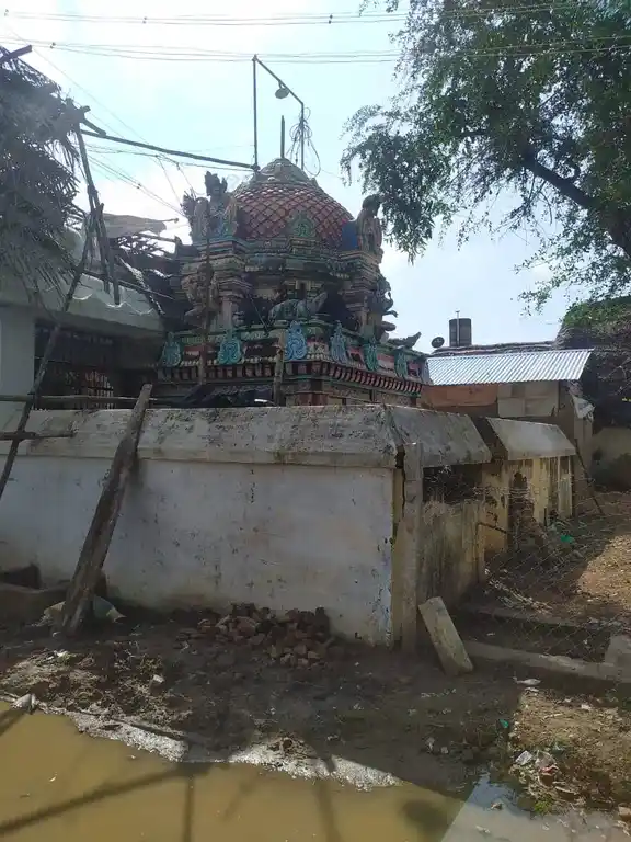 Arulmigu Abathukathavinayagar Swamy Temple, Manakkal - 610104 அருள்மிகு ஆபத்துகாத்த வினாயகர் திருக்கோயில், Manakkal - 610104, Thiruvarur - Ancient Temple Architecture and History Image 2