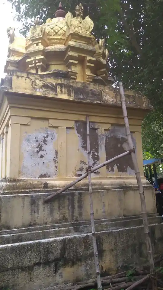 Arulmigu Abathukathavinayagar Swamy Temple, Neikkuppai - 610602 அருள்மிகு ஆபத்துகாத்தப்பிள்ளையர் திருக்கோயில், Neikkuppai - 610602, Thiruvarur - Ancient Temple Architecture and History Image 4