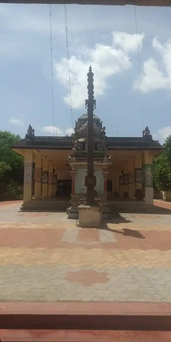 Arulmigu Abimukthiswarar And Vaikundanarayanapermal Temple, Thiruperuvelur - 610104 அருள்மிகு அபிமுக்தீஸ்வரர் மற்றும் வைகுண்டநாராயணப் பெருமாள் திருக்கோயில், திருப்பெருவேளூர் - 610104, Thiruvarur - Ancient Temple Architecture and History Image 2