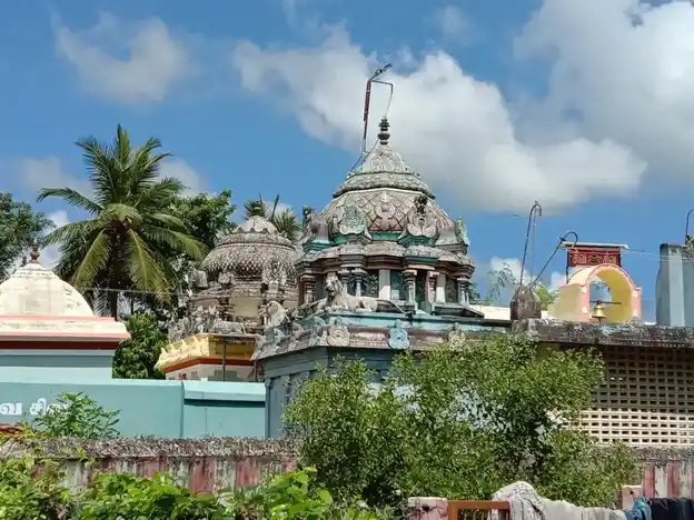 Arulmigu Abimutheeswarar Temple, Arayapuram - 609801 அருள்மிகு அபிமுக்தீஸ்வரர் திருக்கோயில், அரையபுரம் - 609801, Mayiladuthurai - Ancient Temple Architecture and History Image 4