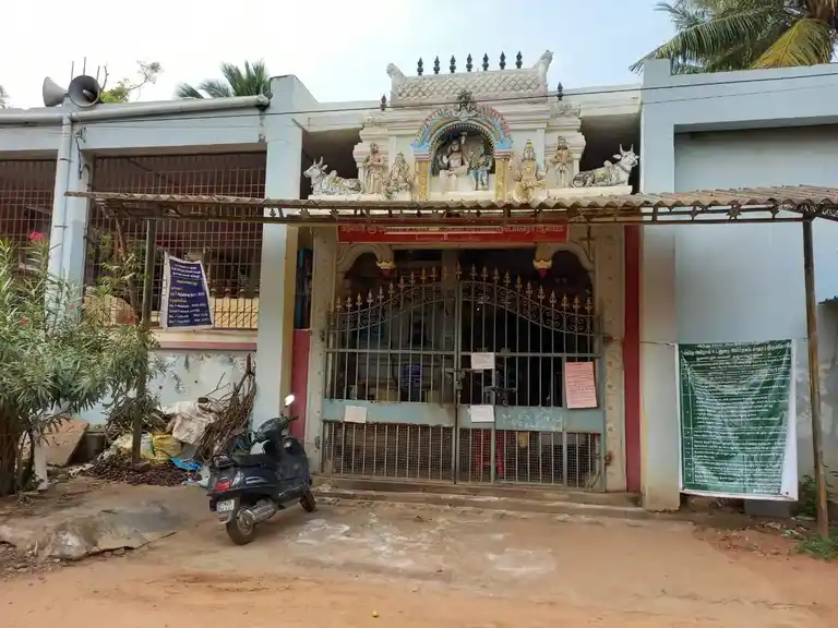 Arulmigu Abirami Udanurai Amirthkadeswarasr Temple, Thulasapuram, Thanjavur - 613005 அருள்மிகு அபிராமி அம்பிகை உடனுறை அமர்தகடேஸ்வரர் திருக்கோயில், Thulasapuram, Thanjavur - 613005, Thanjavur - Ancient Temple Architecture and History Image 2