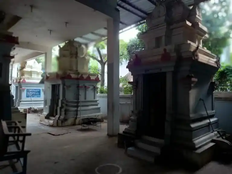 Arulmigu Abirami Udanurai Amirthkadeswarasr Temple, Thulasapuram, Thanjavur - 613005 அருள்மிகு அபிராமி அம்பிகை உடனுறை அமர்தகடேஸ்வரர் திருக்கோயில், Thulasapuram, Thanjavur - 613005, Thanjavur - Ancient Temple Architecture and History Image 4