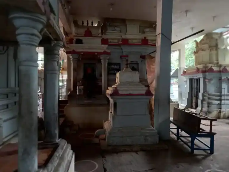 Arulmigu Abirami Udanurai Amirthkadeswarasr Temple, Thulasapuram, Thanjavur - 613005 அருள்மிகு அபிராமி அம்பிகை உடனுறை அமர்தகடேஸ்வரர் திருக்கோயில், Thulasapuram, Thanjavur - 613005, Thanjavur - Ancient Temple Architecture and History Image 5