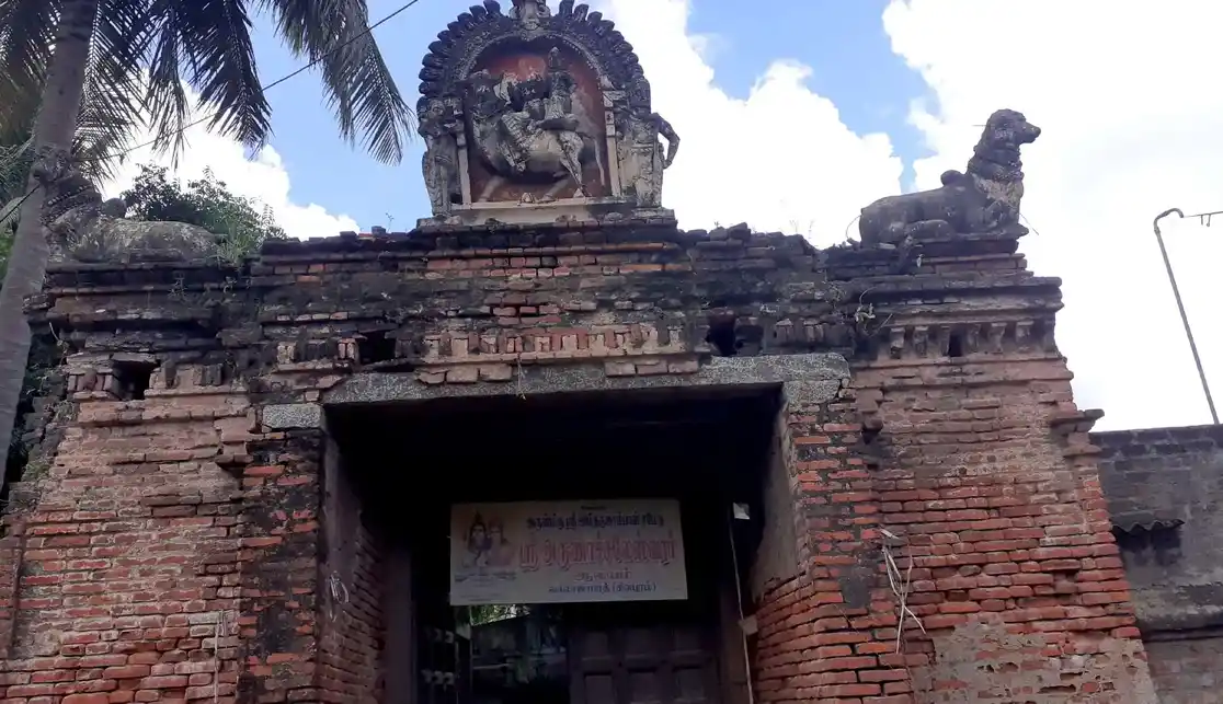 Arulmigu Abithakujalambal Samedha Arunachaleswar Temple, Walajabad - 631605 அருள்மிகு அபிதகுஜாம்பாள் சமேத அருணாசலேஸ்வரர் திருக்கோயில், Walajabad - 631605, Kancheepuram - Ancient Temple Architecture and History Image 3