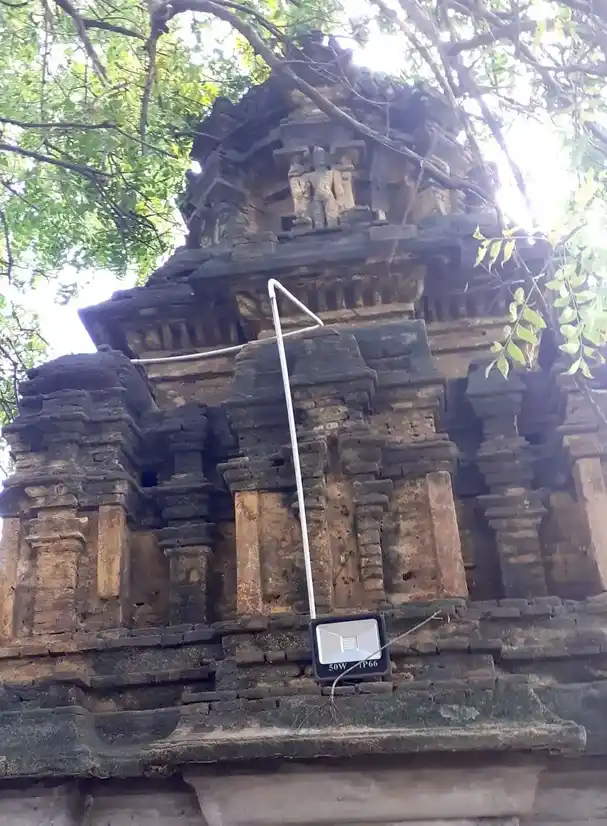Arulmigu Abithakujalambal Samedha Arunachaleswar Temple, Walajabad - 631605 அருள்மிகு அபிதகுஜாம்பாள் சமேத அருணாசலேஸ்வரர் திருக்கோயில், Walajabad - 631605, Kancheepuram - Ancient Temple Architecture and History Image 9