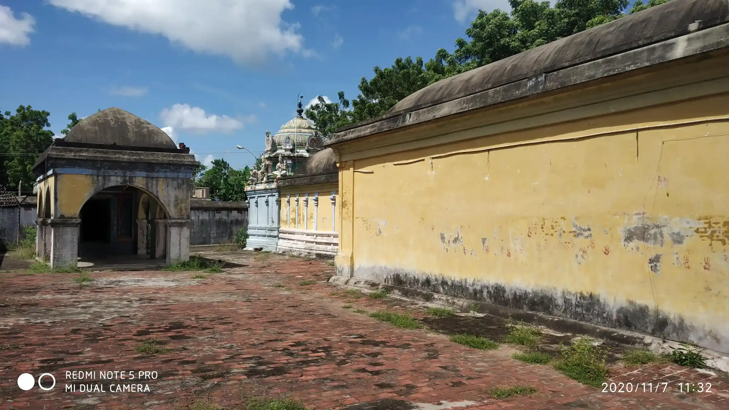 Arulmigu Acham Theertha Perumal Temple, Mathirivelur - 609102 Arulmigu Acham Theertha Perumal Temple, Sirkali - 609102, Mayiladuthurai - Ancient Temple Architecture and History Image 2