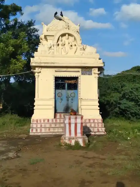 Arulmigu Adaikalam Katha Ayyanar Temple, Kulasekarankottai - 625218 அருள்மிகு அடைக்கலம் காத்த அய்யனார் திருக்கோயில், Kulasekarankottai - 625218, Madurai - Ancient Temple Architecture and History Image 2