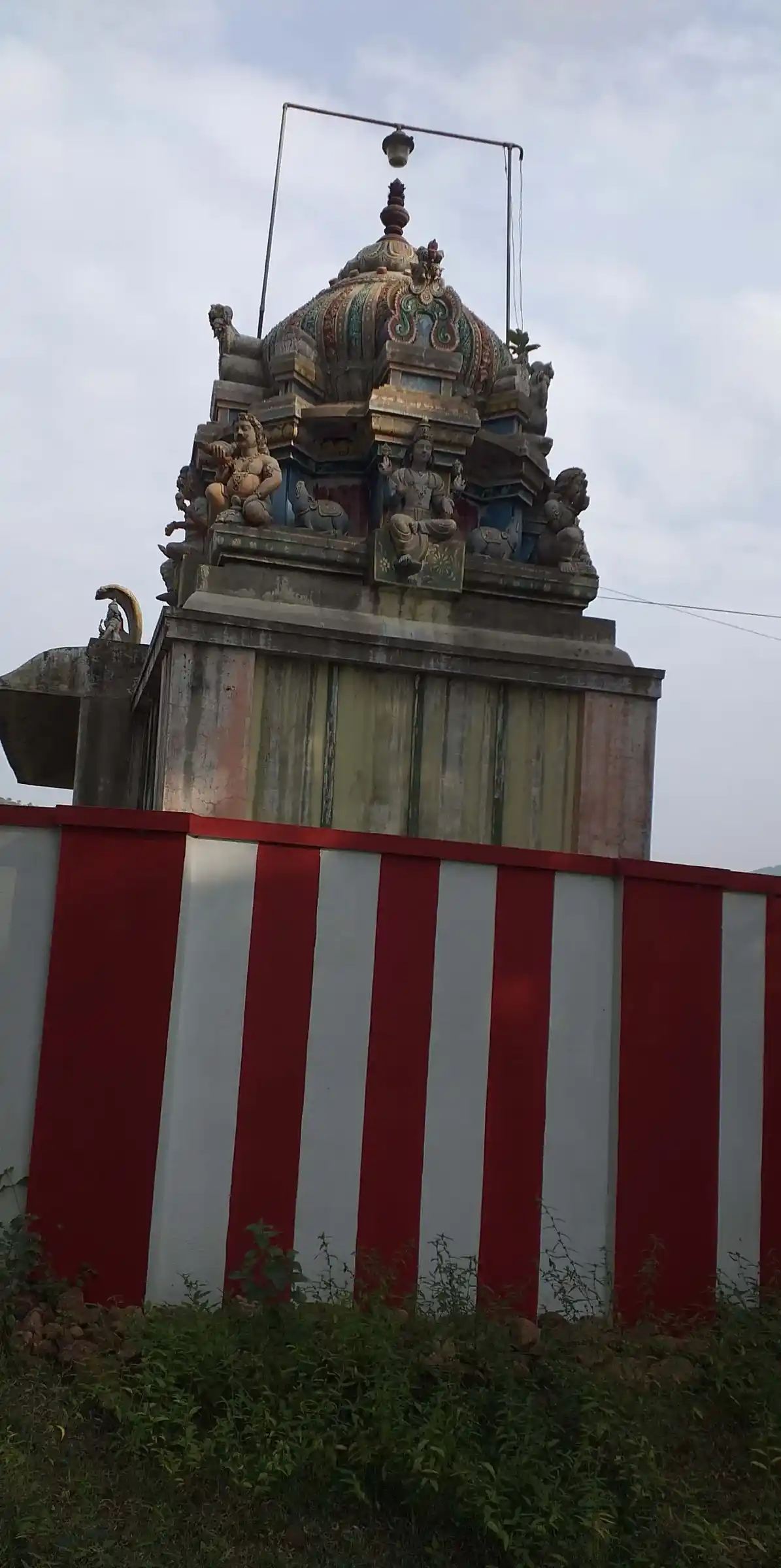 Arulmigu Adaikalam Katha Ayyanar Temple, Manthakudipatti - 630410