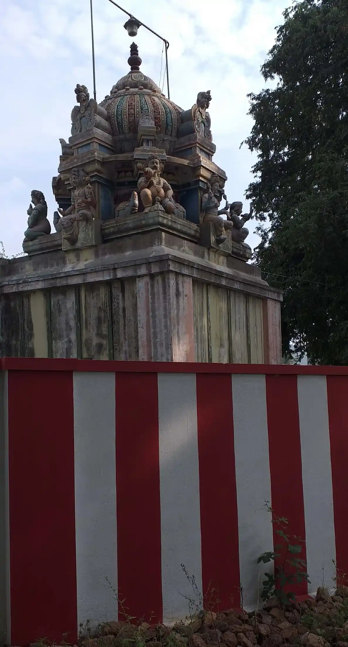 Arulmigu Adaikalam Katha Ayyanar Temple, Manthakudipatti - 630410 அருள்மிகு அடைக்கலம் காத்த அய்யனார் திருக்கோயில், Manthakudipatti - 630410, Sivagangai - Ancient Temple Architecture and History Image 2