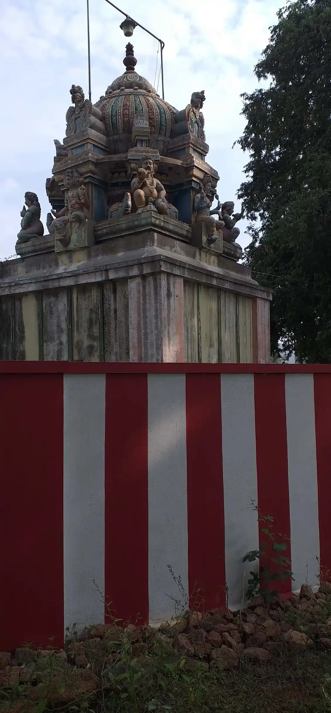 Arulmigu Adaikalam Katha Ayyanar Temple, Manthakudipatti - 630410 அருள்மிகு அடைக்கலம் காத்த அய்யனார் திருக்கோயில், Manthakudipatti - 630410, Sivagangai - Ancient Temple Architecture and History Image 3