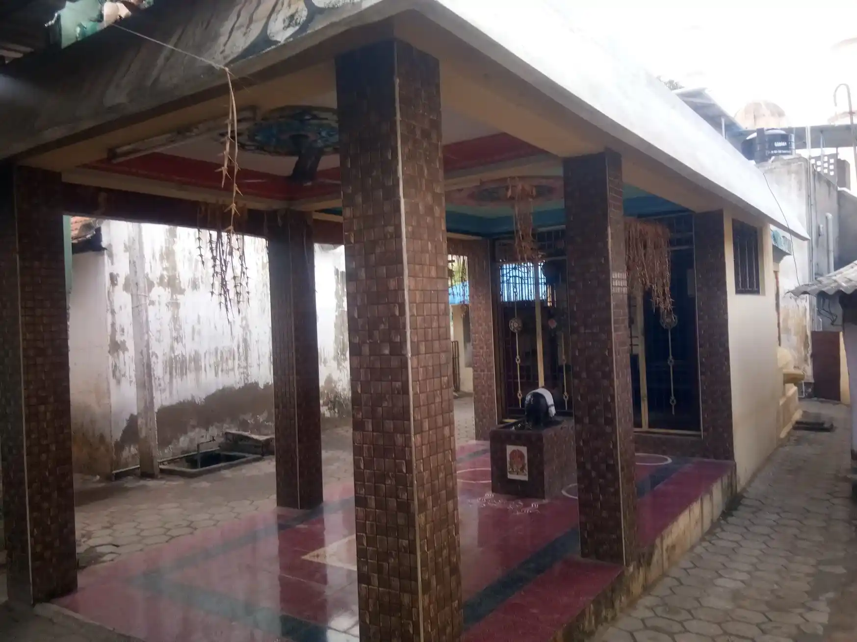 Arulmigu Adaikalam Katha Ayyanar Temple, Papanasam - 614205 அருள்மிகு அடைக்கலம்காத்த அய்யனார் திருக்கோயில், Papanasam - 614205, Thanjavur - Ancient Temple Architecture and History Image 3