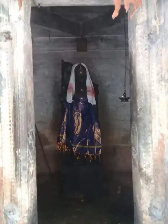 Arulmigu Adaikalam Kaththa Ayyanar Temple, Arainmanaipatti - 625020 அருள்மிகு அடைக்கலம்காத்த அய்யனார் திருக்கோயில்,  - 625020, Sivagangai - Ancient Temple Architecture and History Image 3