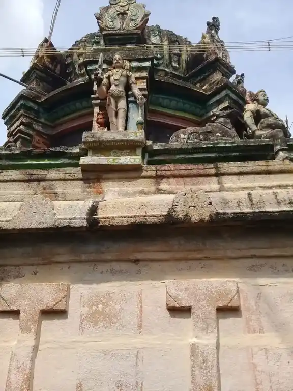 Arulmigu Adaikalam Kaththa Ayyanar Temple, Arainmanaipatti - 625020 அருள்மிகு அடைக்கலம்காத்த அய்யனார் திருக்கோயில்,  - 625020, Sivagangai - Ancient Temple Architecture and History Image 4