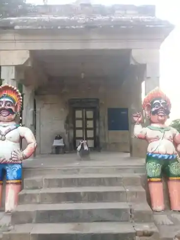 Arulmigu Adaikalam Kaththa Ayyanar Temple, Keelapattamankalam - 630204