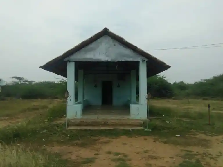 Arulmigu Adaikalamkatha Ayyanar Temple, Karaiyaviduthi - 613301 அருள்மிகு அடைக்கலம்காத்த அய்யனார் திருக்கோயில், கரையவிடுதி - 613301, Pudukkottai - Ancient Temple Architecture and History Image 3