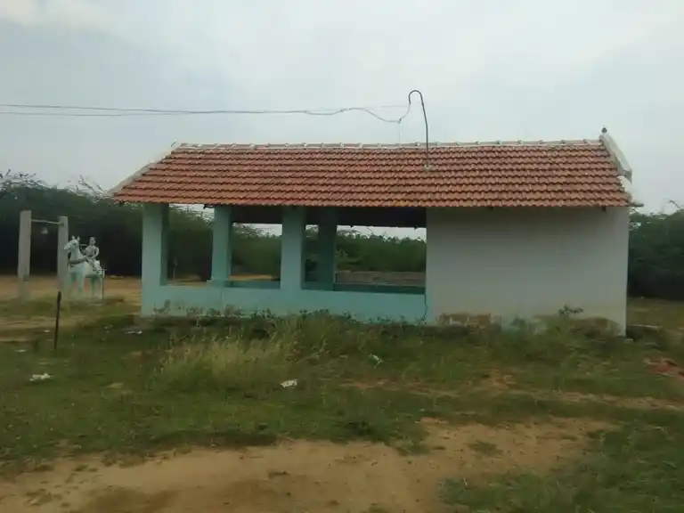 Arulmigu Adaikalamkatha Ayyanar Temple, Karaiyaviduthi - 613301 அருள்மிகு அடைக்கலம்காத்த அய்யனார் திருக்கோயில், கரையவிடுதி - 613301, Pudukkottai - Ancient Temple Architecture and History Image 4