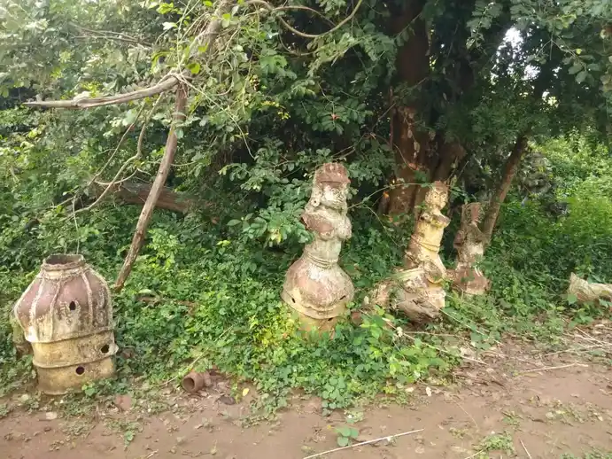 Arulmigu Adaikalamkatha Ayyanar Temple, Sokkanathampatti - 613301 அருள்மிகு அடைக்கலம்காத்த அய்யனார் திருக்கோயில், சாெக்கநாதபட்டி - 613301, Pudukkottai - Ancient Temple Architecture and History Image 3
