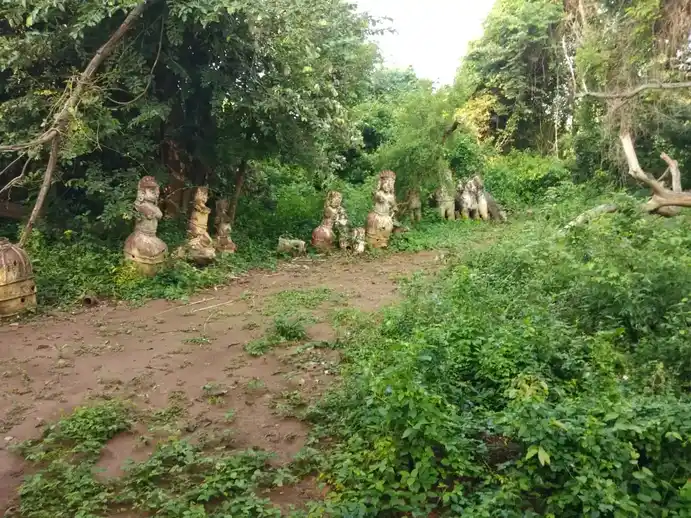 Arulmigu Adaikalamkatha Ayyanar Temple, Sokkanathampatti - 613301 அருள்மிகு அடைக்கலம்காத்த அய்யனார் திருக்கோயில், சாெக்கநாதபட்டி - 613301, Pudukkottai - Ancient Temple Architecture and History Image 5