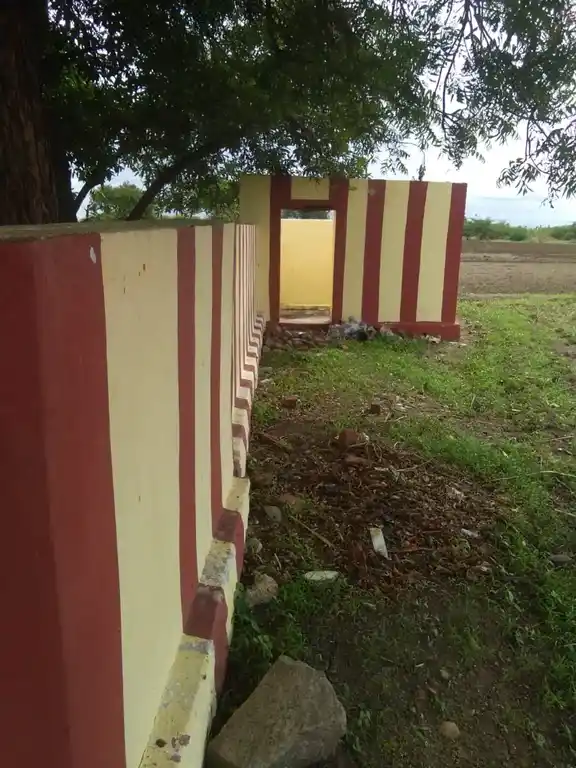 Arulmigu Adaikalamkattha Ayyanar Temple, Thennampatti - 628714 அருள்மிகு அடைக்கலம் காத்த அய்யனார் திருக்கோயில், Thennampatti - 628714, Thoothukudi - Ancient Temple Architecture and History Image 4