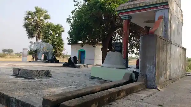 Arulmigu Adaikkalam Kaattha Ayyanar Temple, Mukkanamalaipaati - 622104 அருள்மிகு அடைக்கலம் காத்த அய்யனார் திருக்கோயில், Mukkanamalaipaati - 622104, Pudukkottai - Ancient Temple Architecture and History Image 3