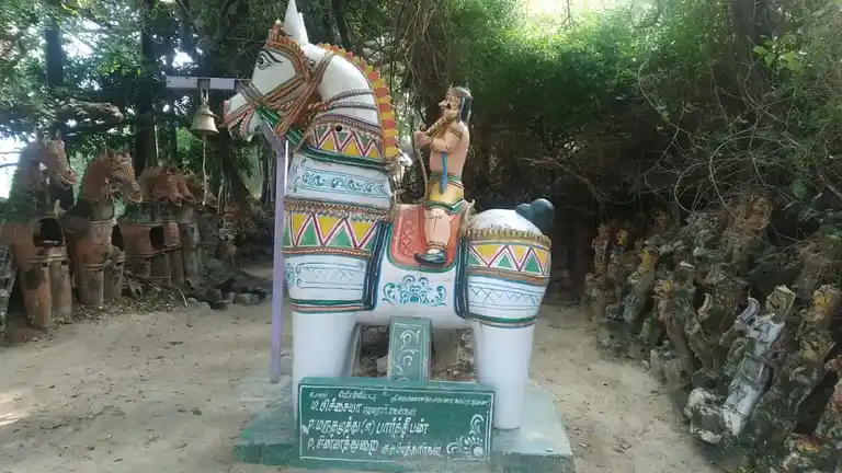 Arulmigu Adaikkalam Kaattha Ayyanar Temple, Periyamoolippatti - 622104