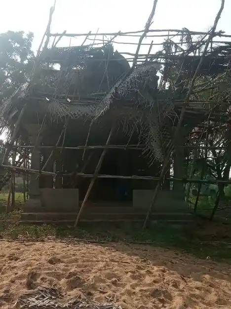 Arulmigu Adaikkalam Kaattha Ayyanar Temple, Velivayal - 614618 அருள்மிகு அடைக்கலம்காத்த அய்யனார் திருக்கோயில், Velivayal - 614618, Pudukkottai - Ancient Temple Architecture and History Image 2