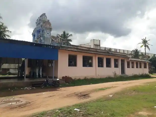 Arulmigu Adaikkalamkatha Ayyanar Temple, Maharajasamuthram - 614601 அருள்மிகு அடைக்கலம்காத்த அய்யனார் திருக்கோயில், Maharajasamuthram - 614601, Thanjavur - Ancient Temple Architecture and History Image 3