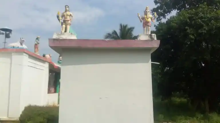 Arulmigu Adhalaparai Vinayagar Temple, Muthazalvarpatti - 621305 Arulmigu Adhalaparai vinayagar Temple, Muthazalvarpatti - 621305, Thiruchirappalli - Ancient Temple Architecture and History Image 2