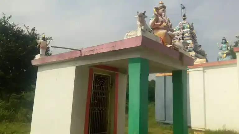 Arulmigu Adhalaparai Vinayagar Temple, Muthazalvarpatti - 621305 Arulmigu Adhalaparai vinayagar Temple, Muthazalvarpatti - 621305, Thiruchirappalli - Ancient Temple Architecture and History Image 3