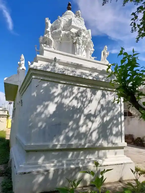 Arulmigu Adhikesava Perumal Temple, Velam - 632501 அருள்மிகு ஆதிகேசவப் பெருமாள் திருக்கோயில், வேலம் - 632501, Ranipet - Ancient Temple Architecture and History Image 5
