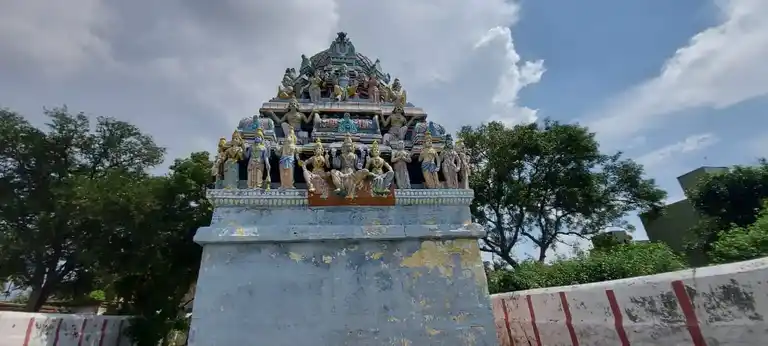 Arulmigu Adhinarayana Perumal Temple, Nagavedu - 631002 அருள்மிகு ஆதிநாராயணப்பெருமாள் திருக்கோயில், நாகவேடு - 631002, Ranipet - Ancient Temple Architecture and History Image 4