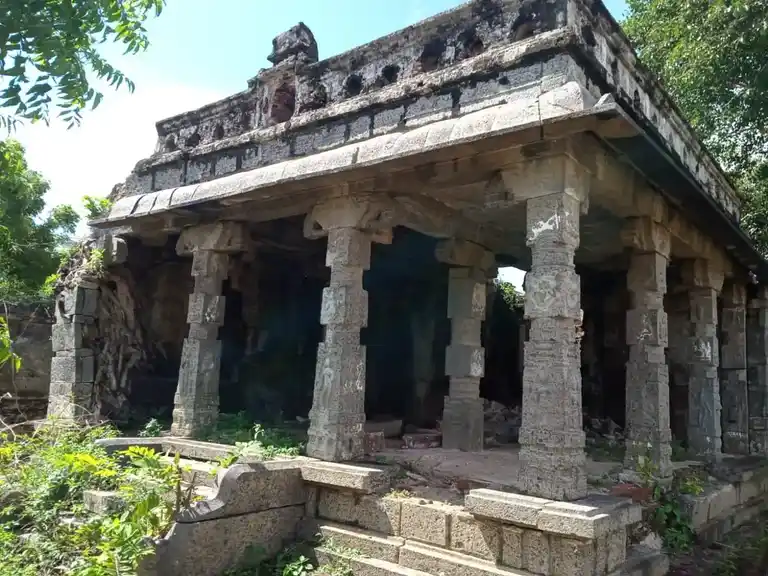Arulmigu Adhinarayanaperumal Temple, Adhinarayanaperumal Templearea, Pazhaverkadu - 601204 Arulmigu Adhinarayanaperumal Temple, Adhinarayanaperumal Templearea, Pazhaverkadu - 601204, Tiruvallur - Ancient Temple Architecture and History Image 2