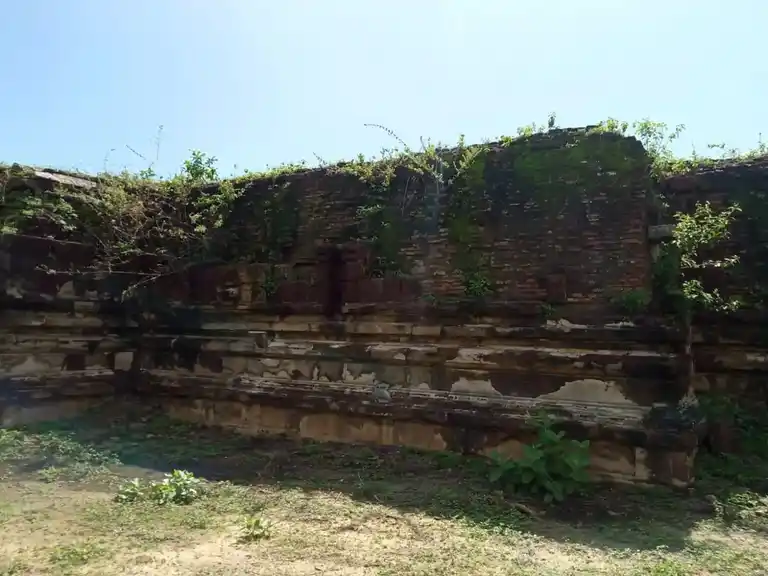 Arulmigu Adhinarayanaperumal Temple, Adhinarayanaperumal Templearea, Pazhaverkadu - 601204 Arulmigu Adhinarayanaperumal Temple, Adhinarayanaperumal Templearea, Pazhaverkadu - 601204, Tiruvallur - Ancient Temple Architecture and History Image 4
