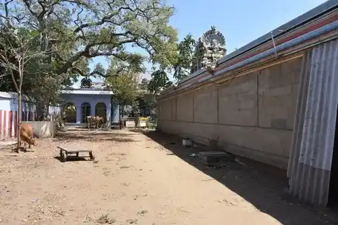 Arulmigu Adhipureshwarar and Athikesavaperumal Temple, Chindadiripet, Chennai - 600002 அருள்மிகு ஆதிபுரீஸ்வரர் மற்றும் ஆதிகேசவப் பெருமாள் திருக்கோயில், சிந்தாதிரிபேட்டை, சென்னை - 600002, Chennai - Ancient Temple Architecture and History Image 5