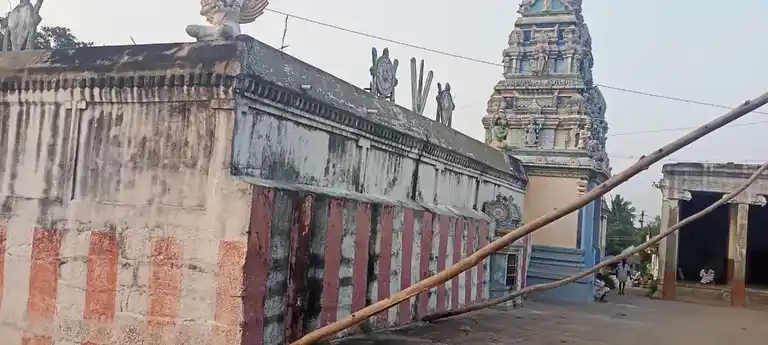Arulmigu Adikesavaperumal Arunachaleswarar Venkatesaperumal Temple, Poothmangalam - 606755 அருள்மிகு ஆதிகேசவப்பெருமாள் . அருணாசலேஸ்வரர், வெங்கடேசப்பெருமாள் திருக்கோயில், Poothmangalam - 606755, Tiruvannamalai - Ancient Temple Architecture and History Image 3