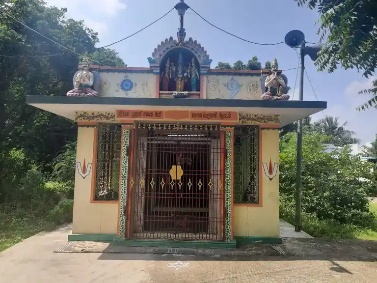 Arulmigu Adikesavaperumal Temple, Centre Of The Village, Alinjivakkam - 601204 அருள்மிகு ஆதிகேசவப்பெருமாள் திருக்கோயில், Centre Of The Village, Alinjivakkam - 601204, Tiruvallur - Ancient Temple Architecture and History Image 4