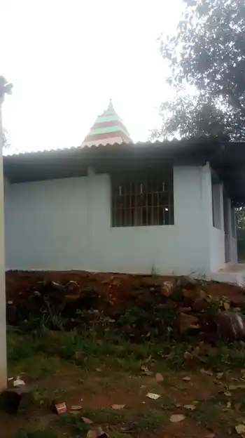 Arulmigu Adikesavaperumal Temple, Kamandapatty, Omalur - 636455 அருள்மிகு ஆதிக்கேசவப்பெருமாள் திருக்கோயில், Kamandapatty, Omalur - 636455, Salem - Ancient Temple Architecture and History Image 2