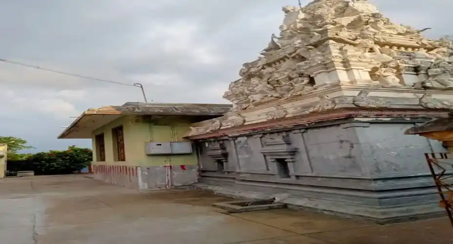 Arulmigu Adikesavaperumal Temple, Kilalathur - 635803 அருள்மிகு ஆதிகேசவப் பெருமாள் திருக்கோயில், கீழாலத்தூர் - 635803, Vellore - Ancient Temple Architecture and History Image 4