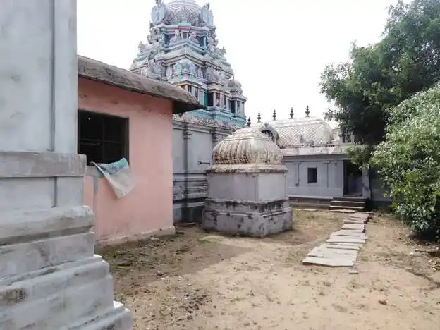 Arulmigu Agastheeswarar Temple, Kozhaiyur - 609404 அருள்மிகு அகஸ்தீஸ்வரர் மற்றும் வரதராஜப்பெருமாள் திருக்கோயில், Kozhaiyur - 609404, Mayiladuthurai - Ancient Temple Architecture and History Image 5
