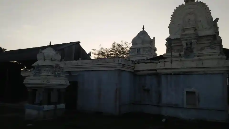 Arulmigu Agatheeswarar Temple, Inside The Village, Punkathur - 602001 அருள்மிகு அகத்தீஸ்வரர் திருக்கோயில், Inside The Village, Punkathur - 602001, Tiruvallur - Ancient Temple Architecture and History Image 4