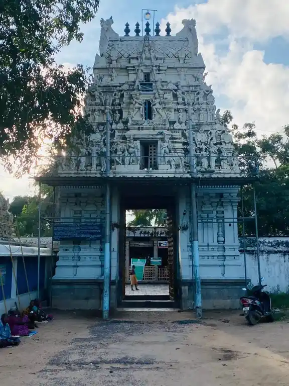 Arulmigu Agatheeswarar Temple, Kumbamanimangalam - 601205 அருள்மிகு அகத்தீஸ்வரர் திருக்கோயில், கும்பமணிமங்கலம் - 601205, Tiruvallur - Ancient Temple Architecture and History Image 2
