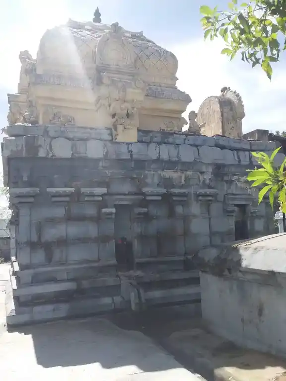 Arulmigu Agatheeswarar Temple, Vallapakkam - 631605 Arulmigu Agatheeswarar Temple, Vallapakkam - 631605, Kancheepuram - Ancient Temple Architecture and History Image 4