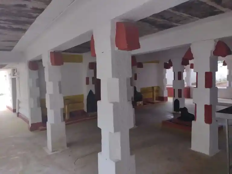 Arulmigu Agathooramman Temple, Podipalayam - 641105 அருள்மிகு அகத்துரம்மன் திருக்கோயில், Podipalayam - 641105, Coimbatore - Ancient Temple Architecture and History Image 2