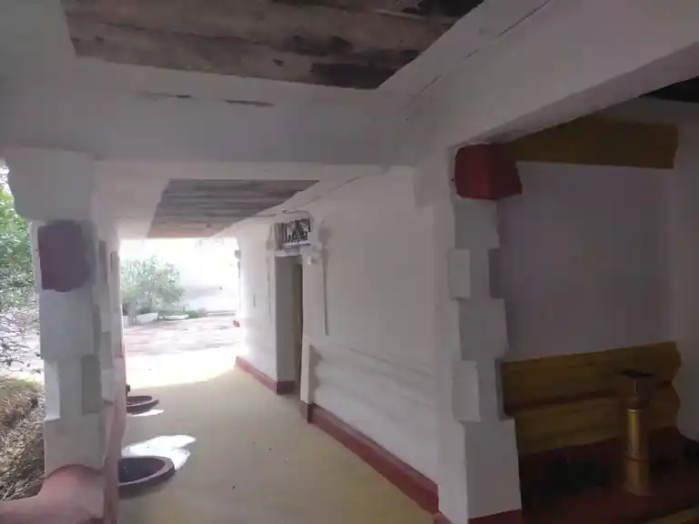 Arulmigu Agathooramman Temple, Podipalayam - 641105 அருள்மிகு அகத்துரம்மன் திருக்கோயில், Podipalayam - 641105, Coimbatore - Ancient Temple Architecture and History Image 4